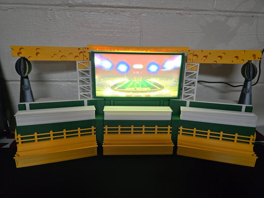 Green Bay Themed Card Display